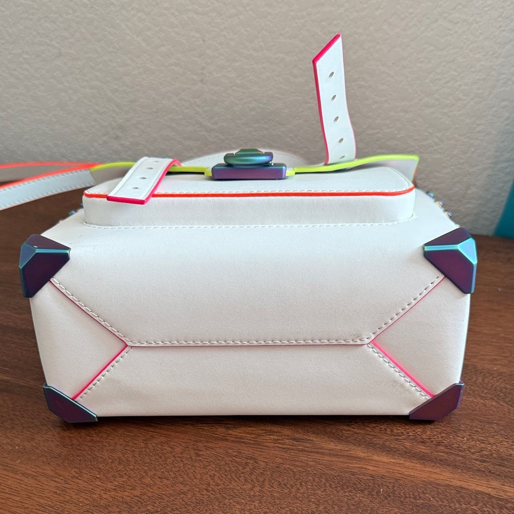 Michael Kors Cream and Pink Satchel - Picture 2 of 9